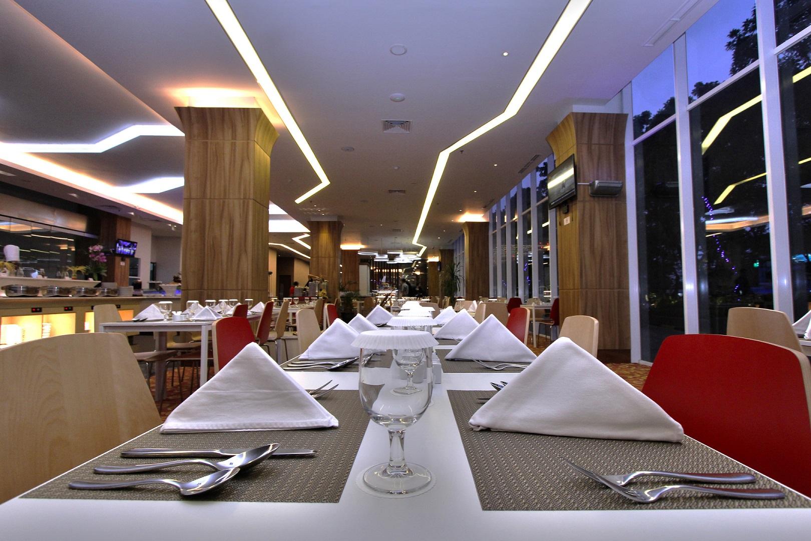 Mercure Bandung Nexa Supratman Buitenkant foto