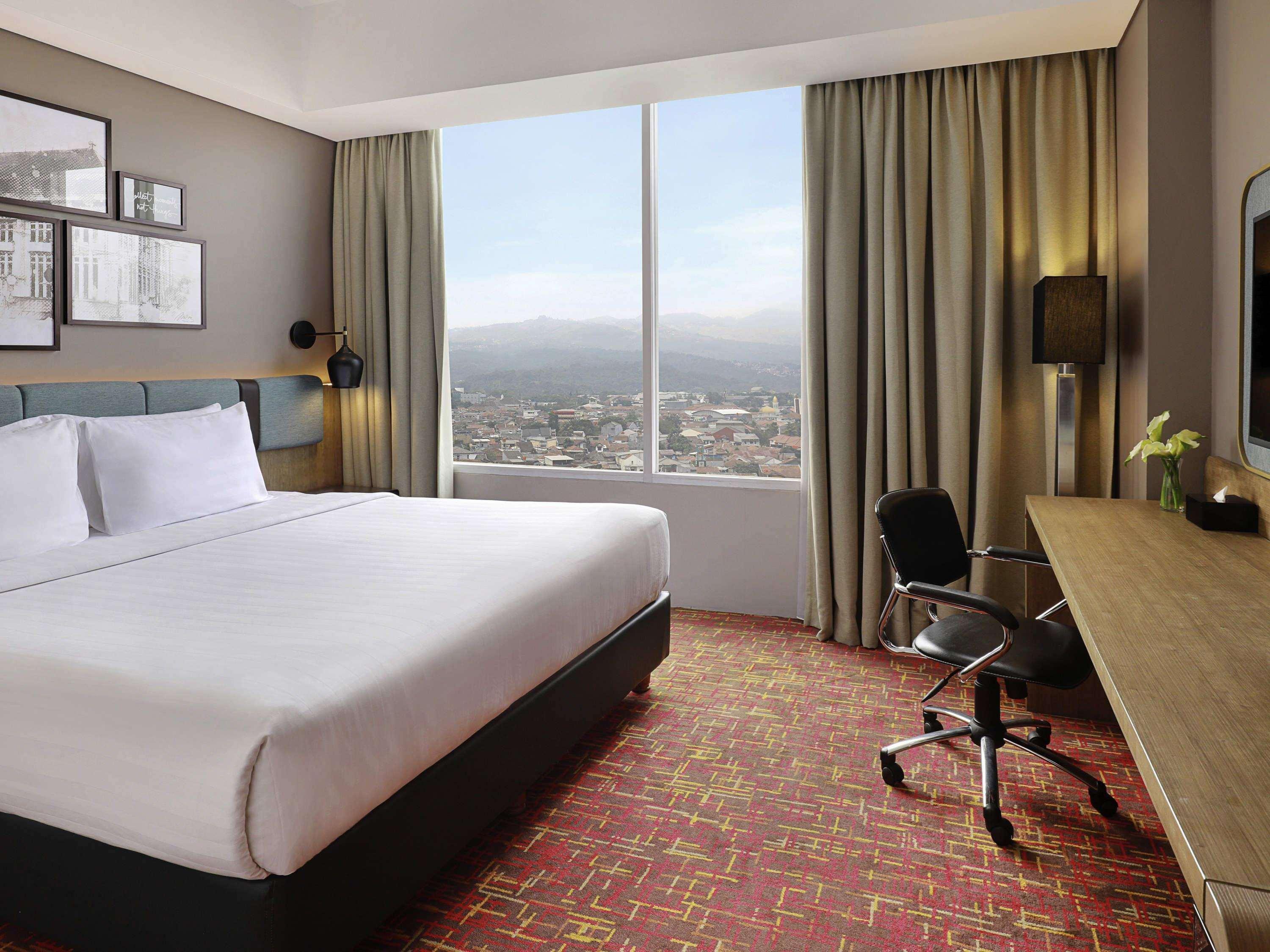 Mercure Bandung Nexa Supratman Buitenkant foto