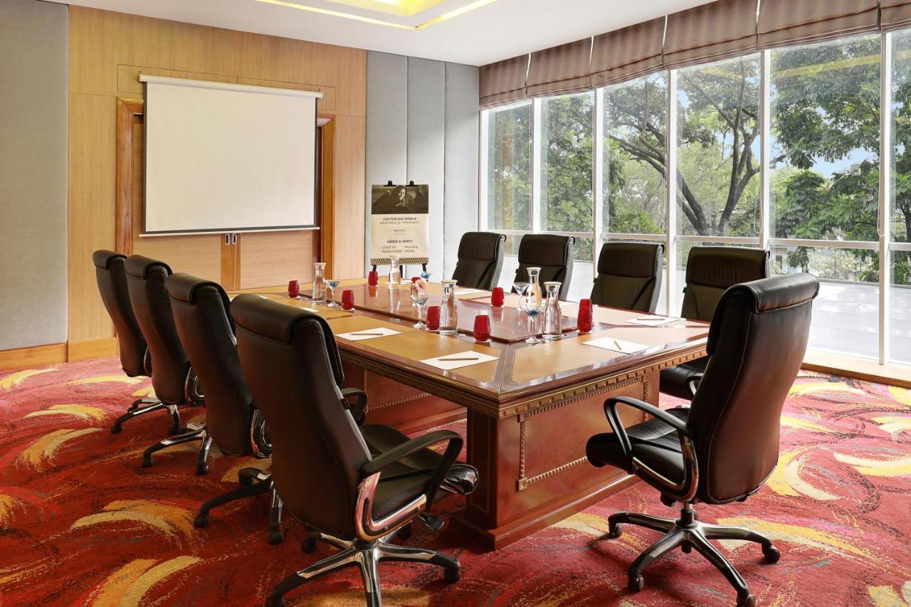 Mercure Bandung Nexa Supratman Buitenkant foto